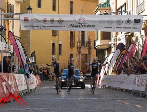 El equipo Kometa Cycling Team se muestra intratable en la segunda etapa.